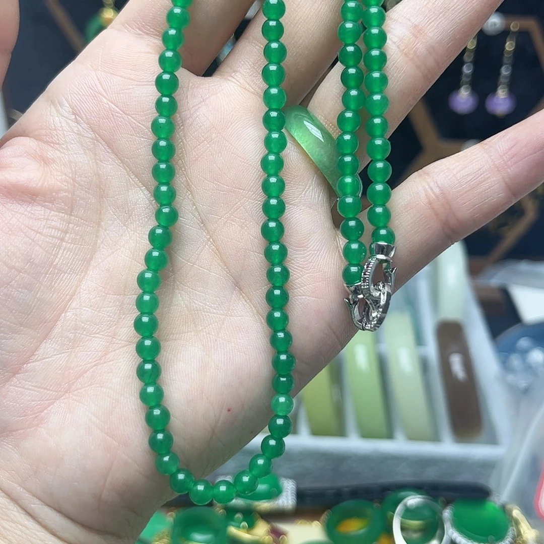 翡翠未镶嵌耳饰小