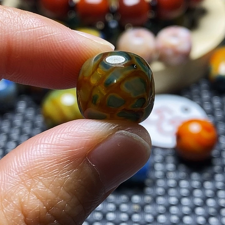 云***玛瑙/玉髓未镶嵌颈饰