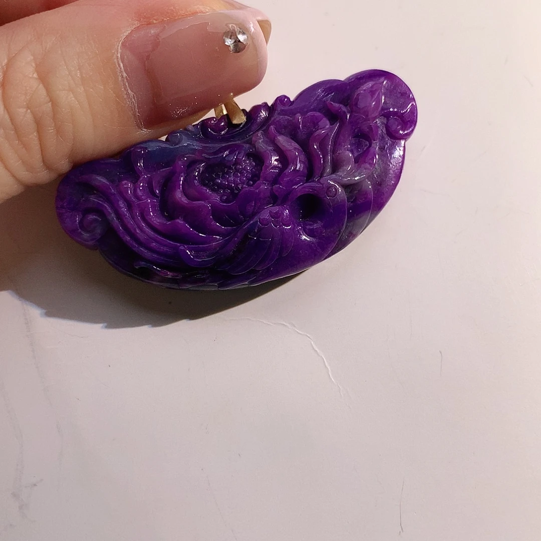 苏纪石（舒俱来）18K金镶嵌颈饰舒俱来吊坠