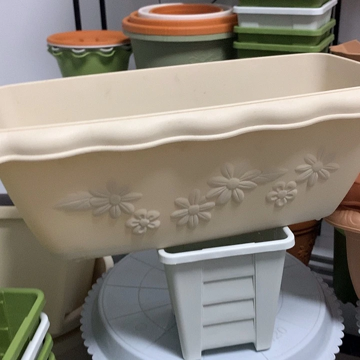 2个470米白浮雕爱丽思菜盆