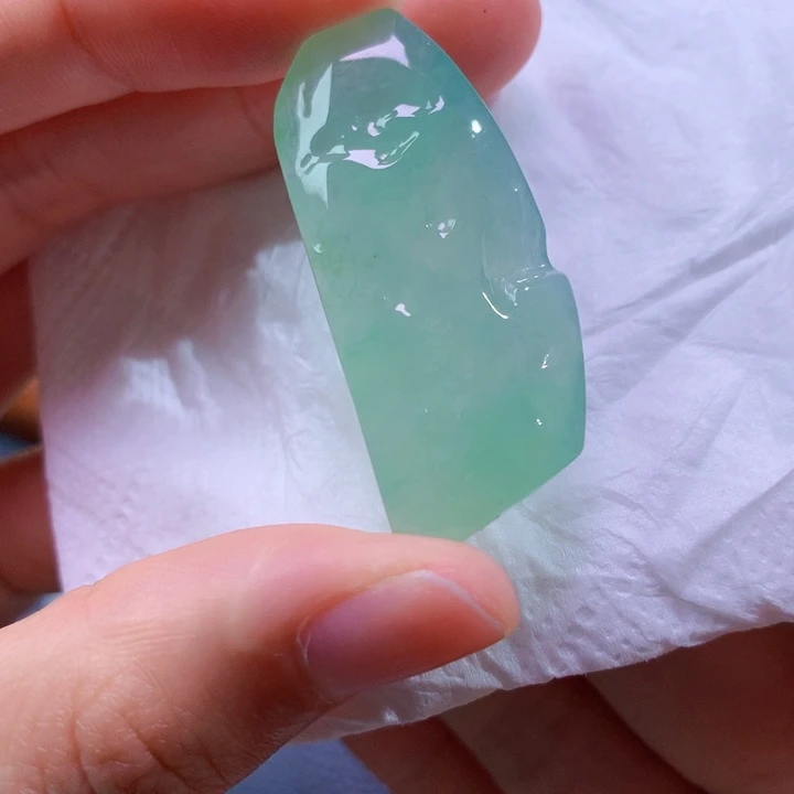 翡翠未镶嵌颈饰1577