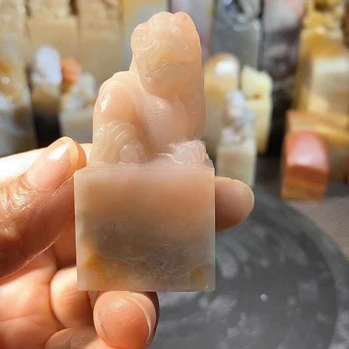 巴林石印石艳**。