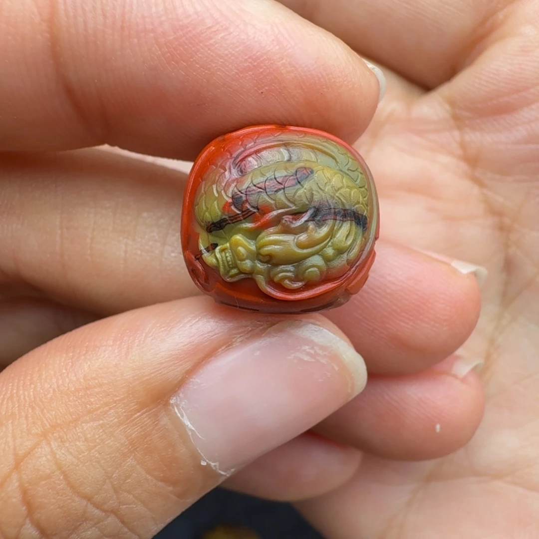 康***为南红玛瑙未镶嵌挂件特价