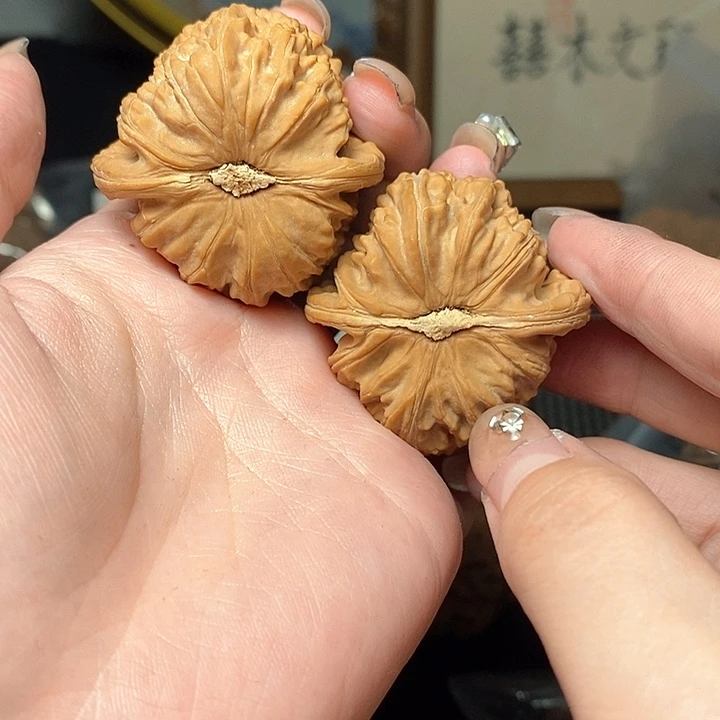 文玩核桃吊坠用****0111111111111111