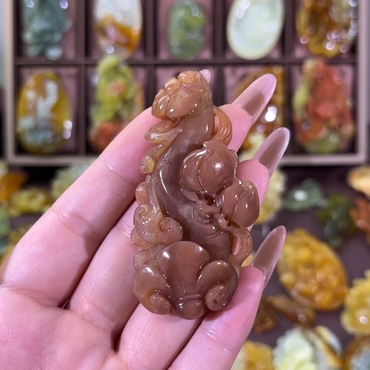 未镶嵌蛇纹石玉颈饰