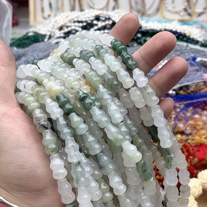 玛瑙/玉髓珠宝半成品未镶嵌一条8mm左右天山翠葫芦几颗有瑕