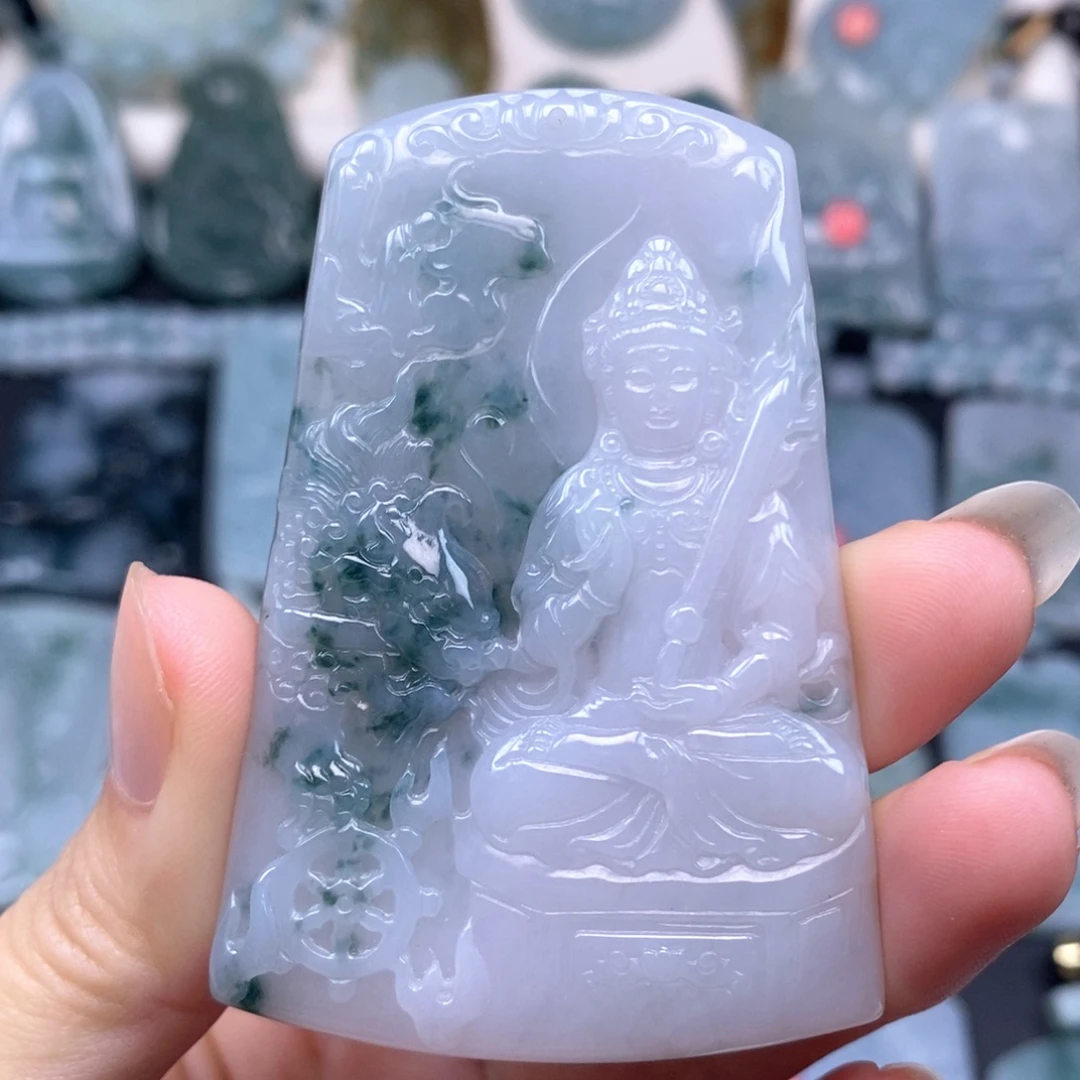 翡翠未镶嵌颈饰文殊