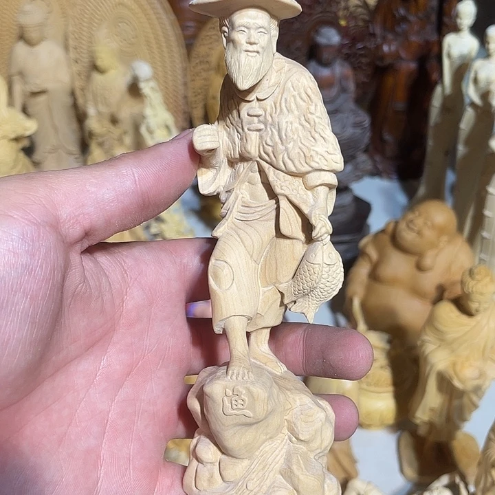 黄杨木小叶瑕疵渔翁