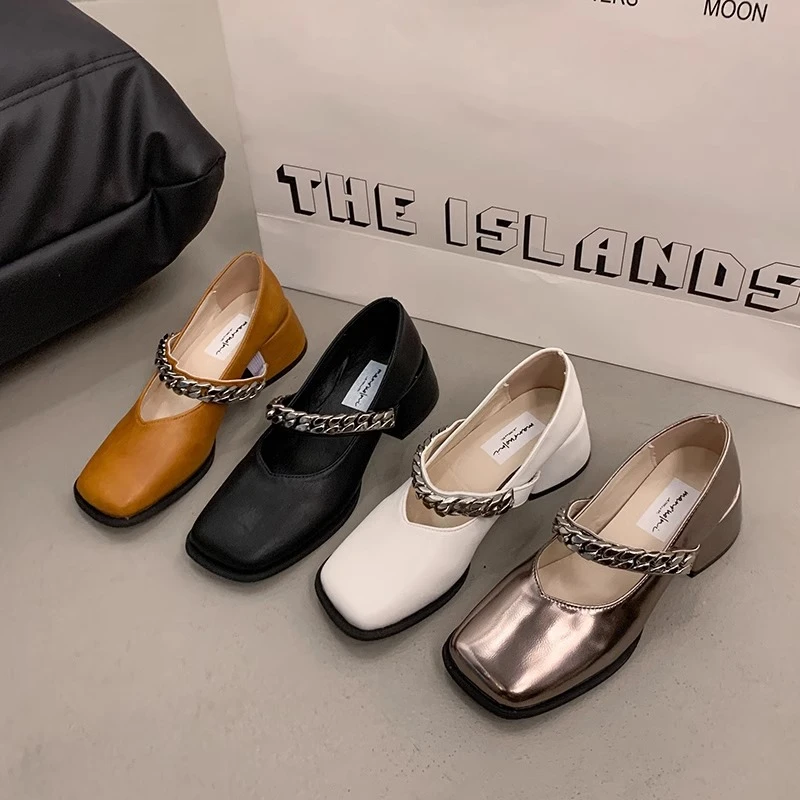2025年春新款链条松紧带时尚百搭网红爆款软底方头粗跟玛丽珍女鞋