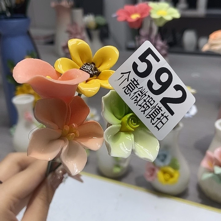 陶瓷纯手工捏花设计