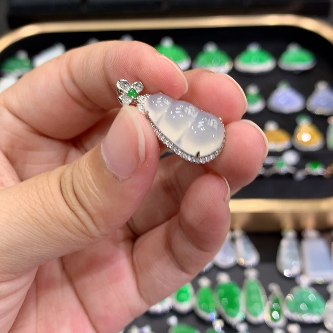 翡翠18K金镶嵌吊坠(不含链)吊坠