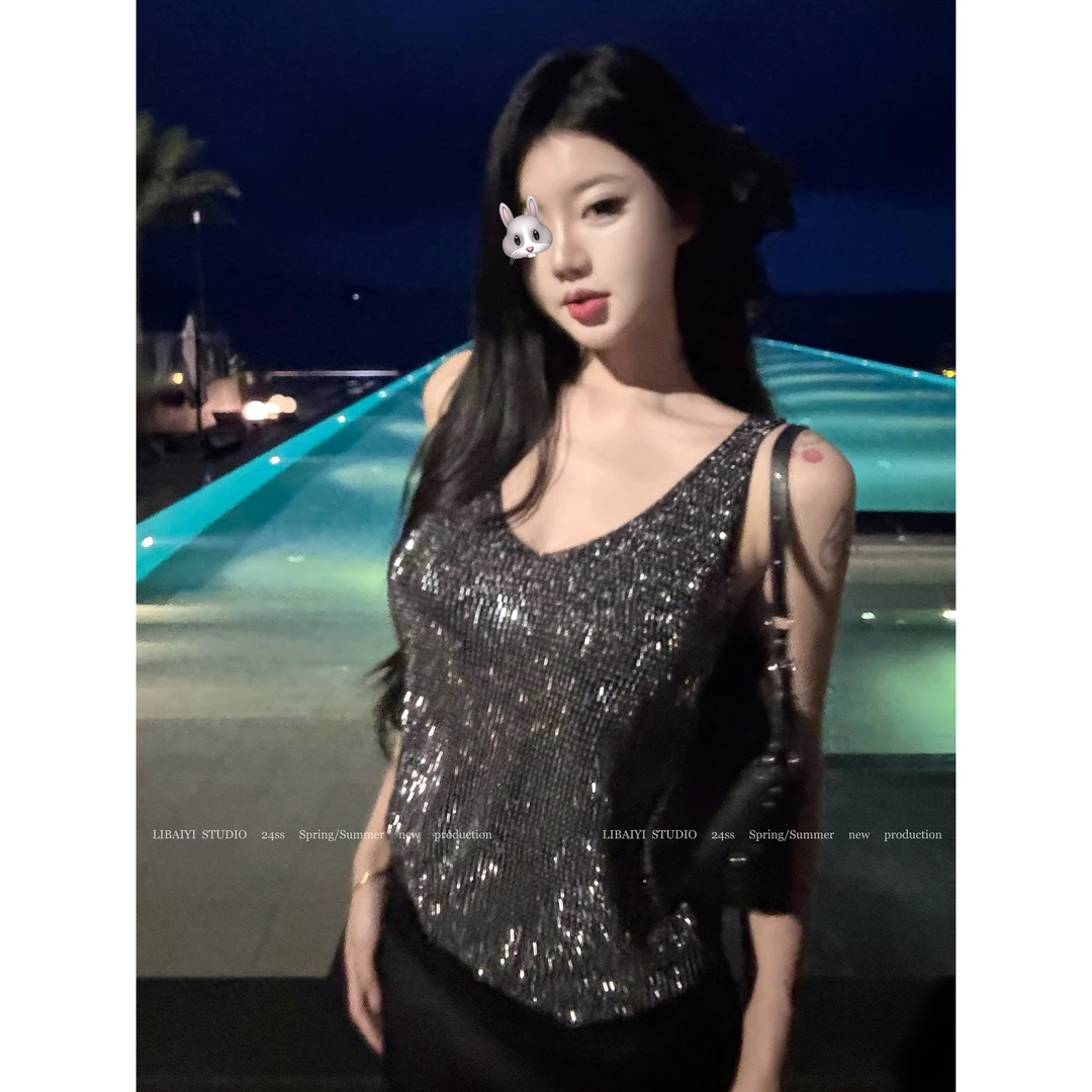 现货LIBAIYI 重工烫钻V领宽松吊带背心高级显瘦无袖镶砖上衣1657