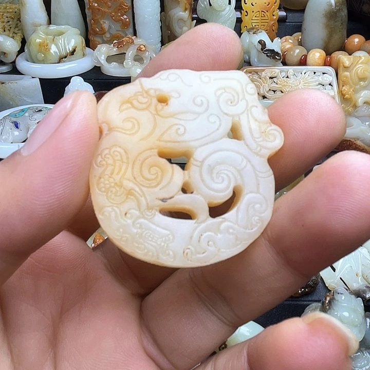 颈饰未镶嵌和田玉