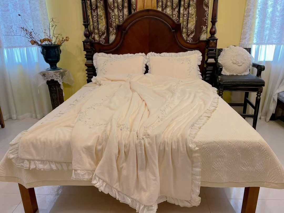 【春天家居】韩国新款绒四件套床盖冬季花边2.3*2.5被套款被2.0*2.3