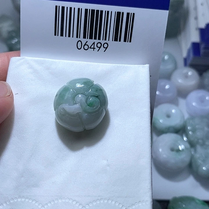 翡翠未镶嵌颈饰天光墟翡翠市场现金代购