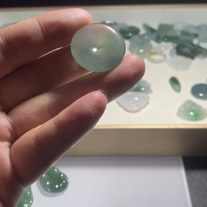 翡翠未镶嵌颈饰88