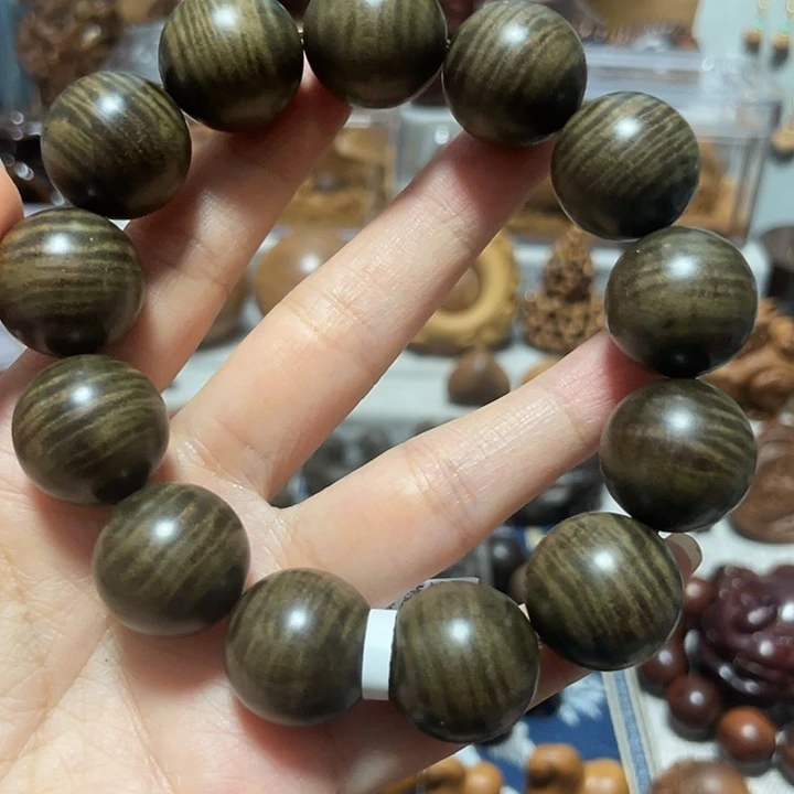 星***轩檀香木其他1.8阴沉保真东加老山檀香高货