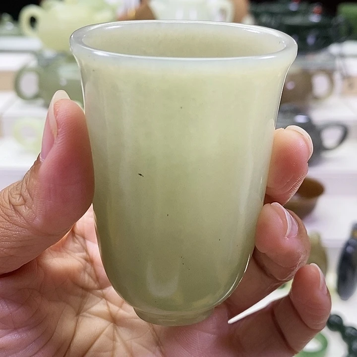 未镶嵌和田玉挂件茶杯60m l