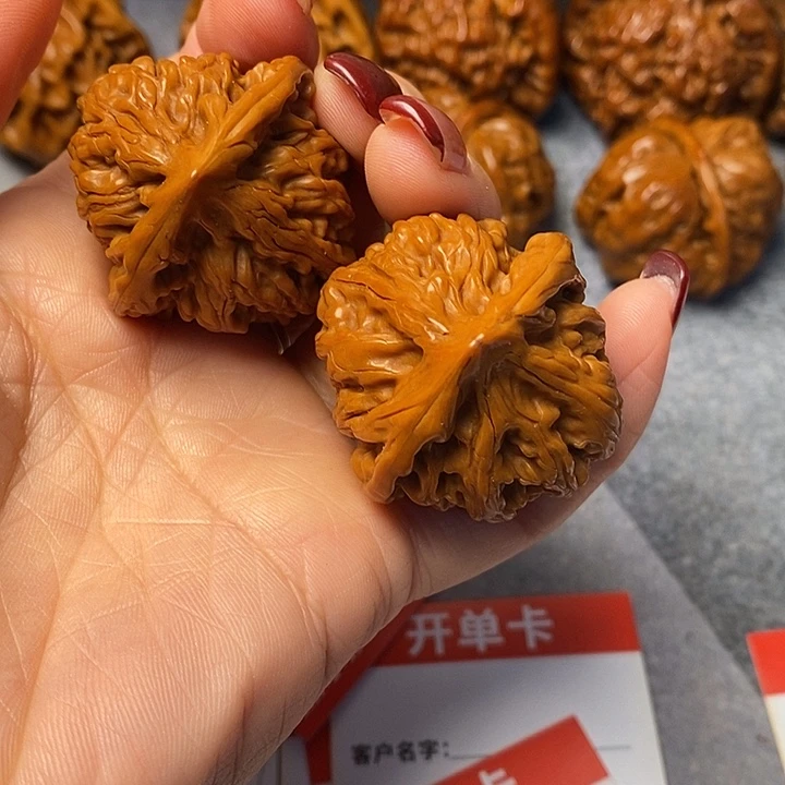 把件文玩核桃玉龙