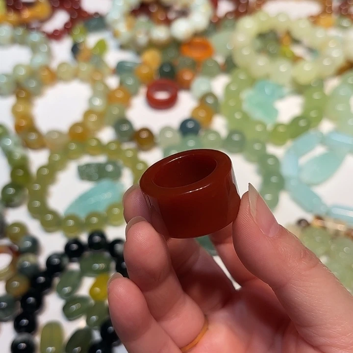 蛇纹石玉未镶嵌戒指