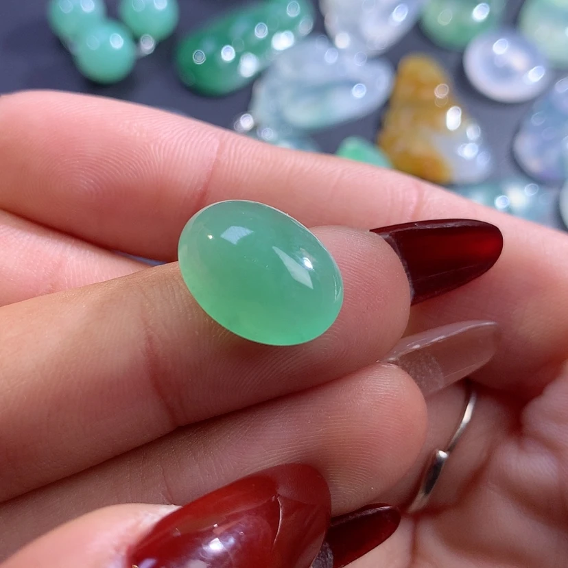 【闪购商品】翡翠颈饰未镶嵌缅甸翡翠