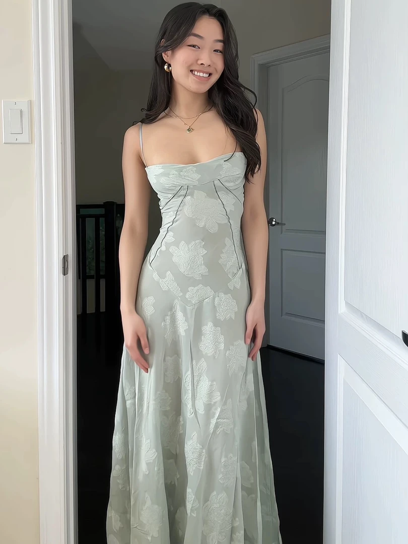 巴黎诗集法式高级感收腰鱼骨吊带长款连衣裙生日晚礼服 Seren