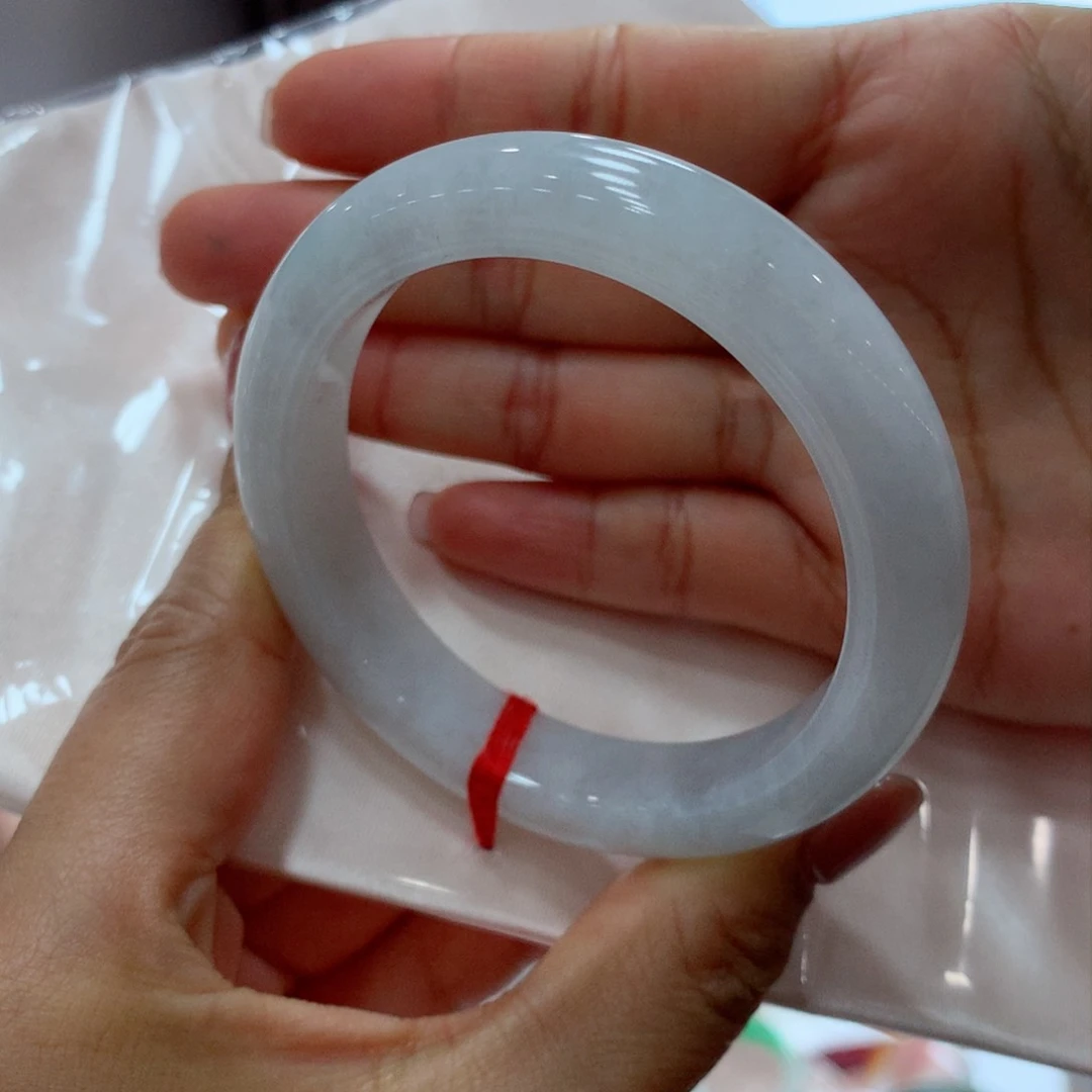 翡翠手镯未镶嵌买断