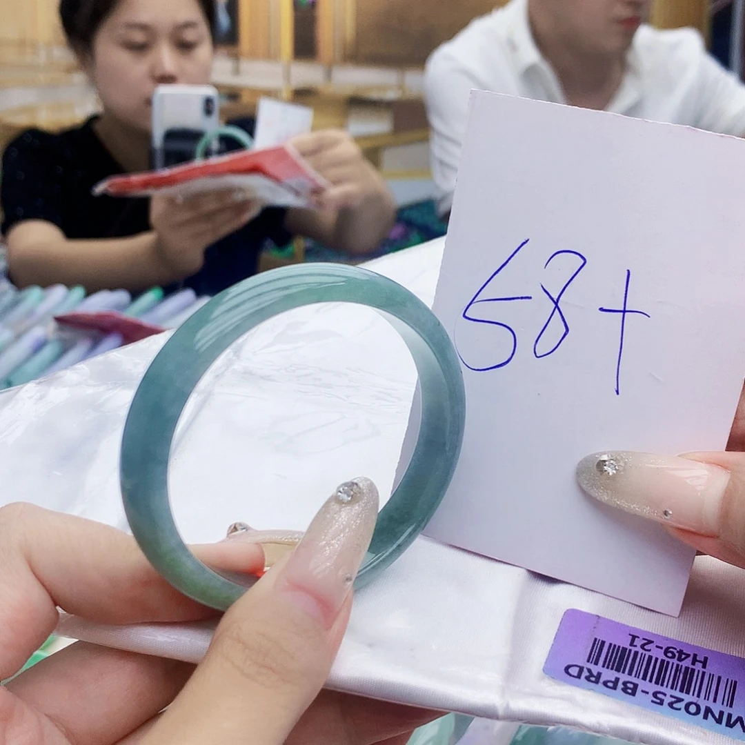 翡翠手镯未镶嵌0009998……