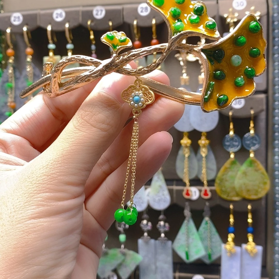 未镶嵌翡翠耳饰翡翠