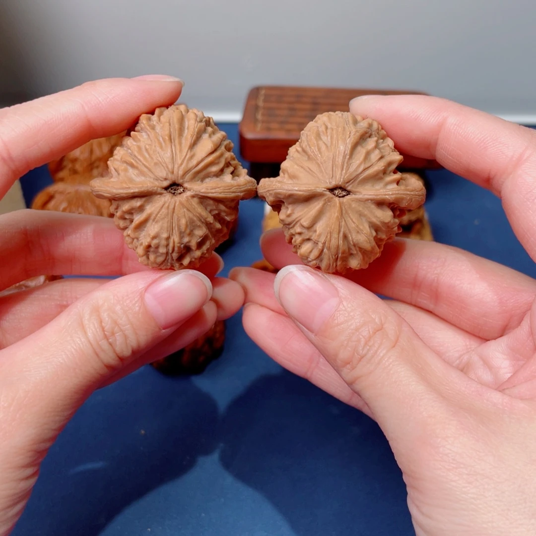 文玩核桃吊坠陈**.11111111111111111111