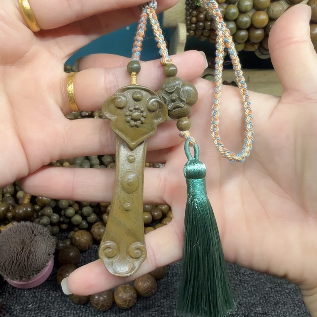 无事牌维腊木（绿檀）