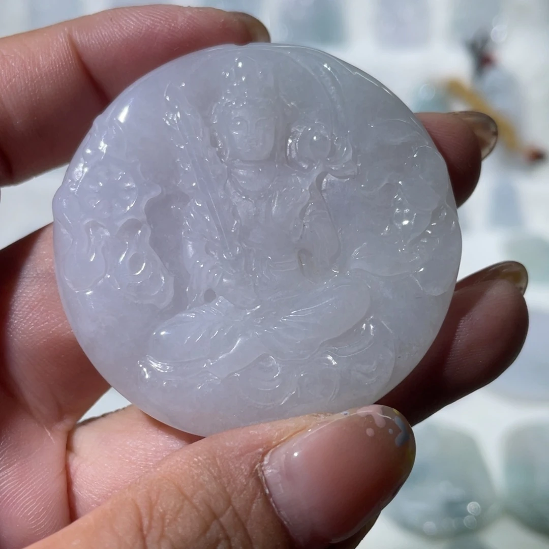 翡翠未镶嵌颈饰虚空