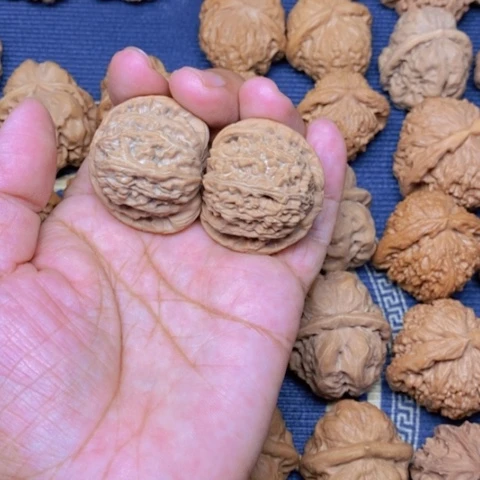 【闪购商品】吊坠文玩核桃曹*俊白狮子38补秦公子差价