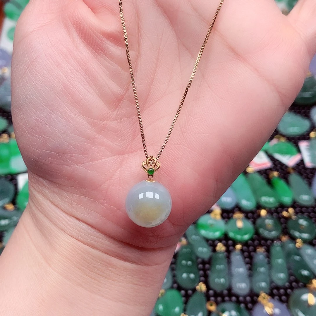 翡翠18K金镶嵌颈饰