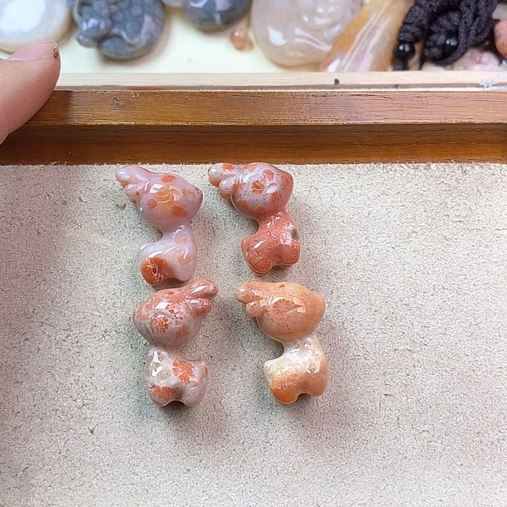 硅化玉颈饰未镶嵌黄****蹊