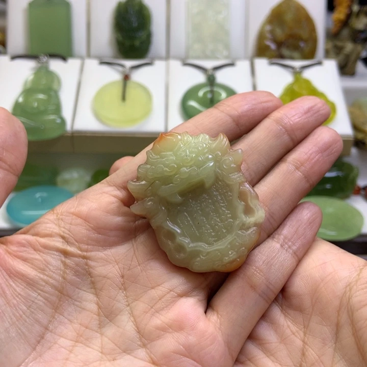 【闪购商品】未镶嵌蛇纹石玉颈饰B**.
