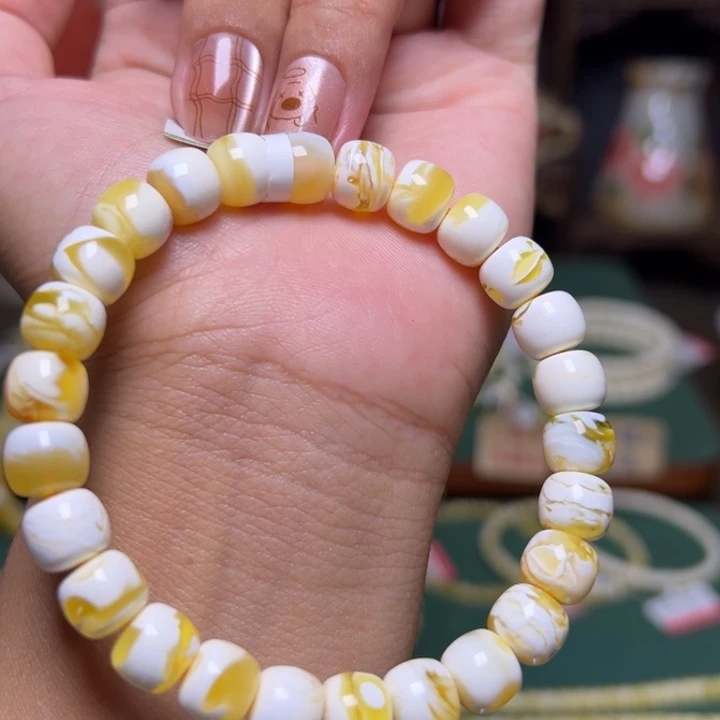 未镶嵌琥珀珠宝奇石