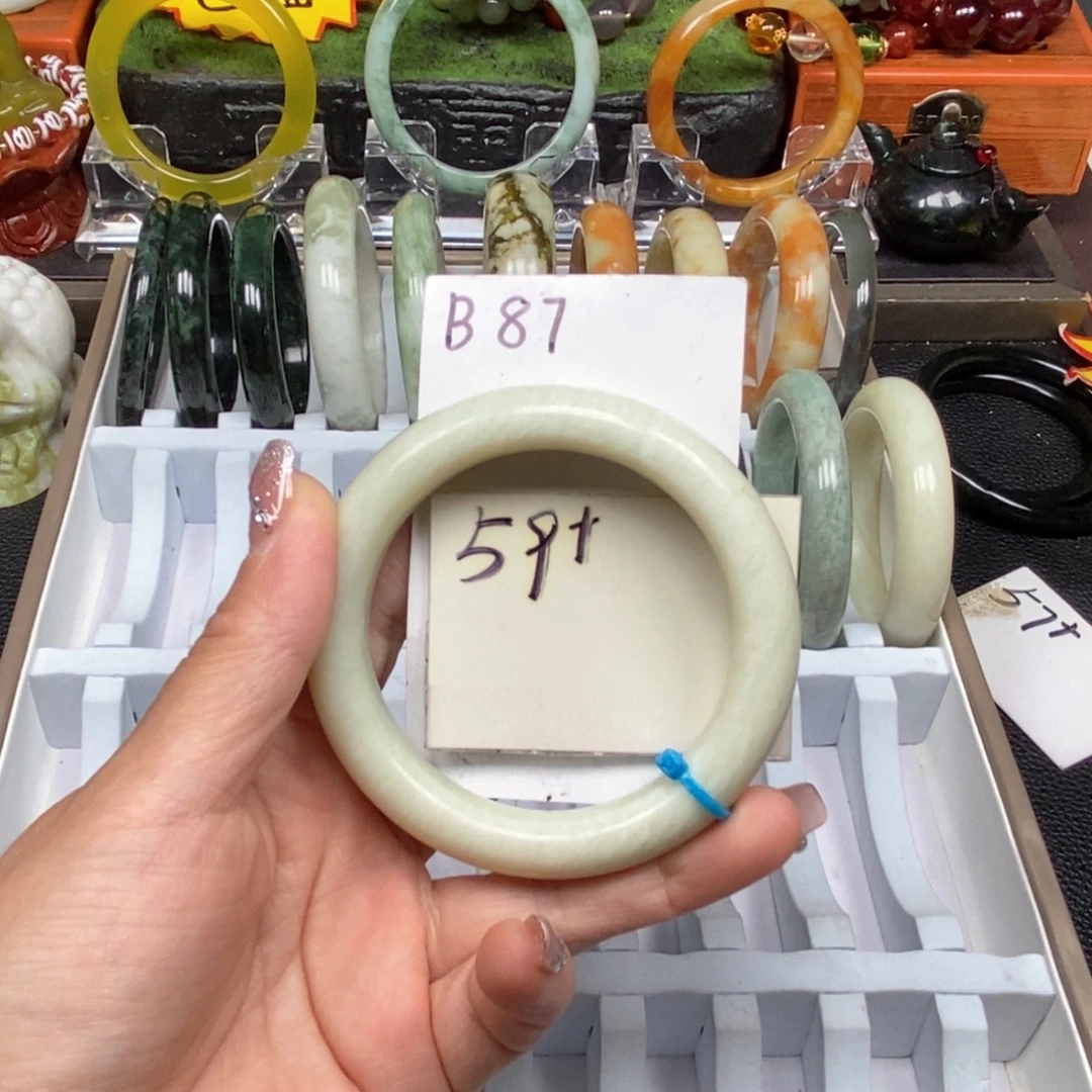 未镶嵌蛇纹石玉手镯