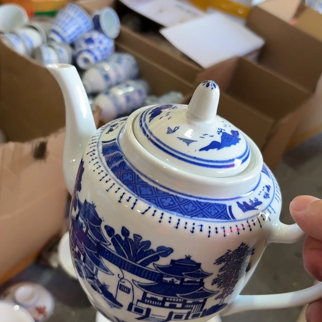 景德镇现代陶瓷用品