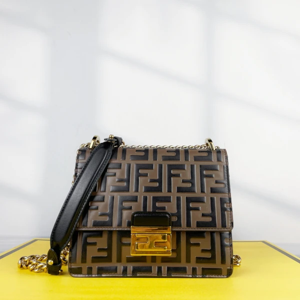 包包/95新/芬迪/C9204309944/250804XY0024