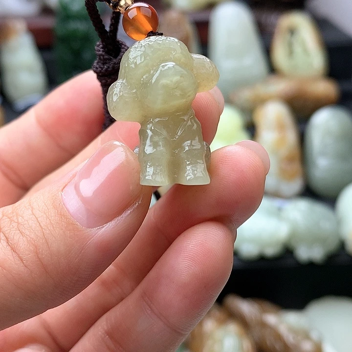 和田玉颈饰未镶嵌