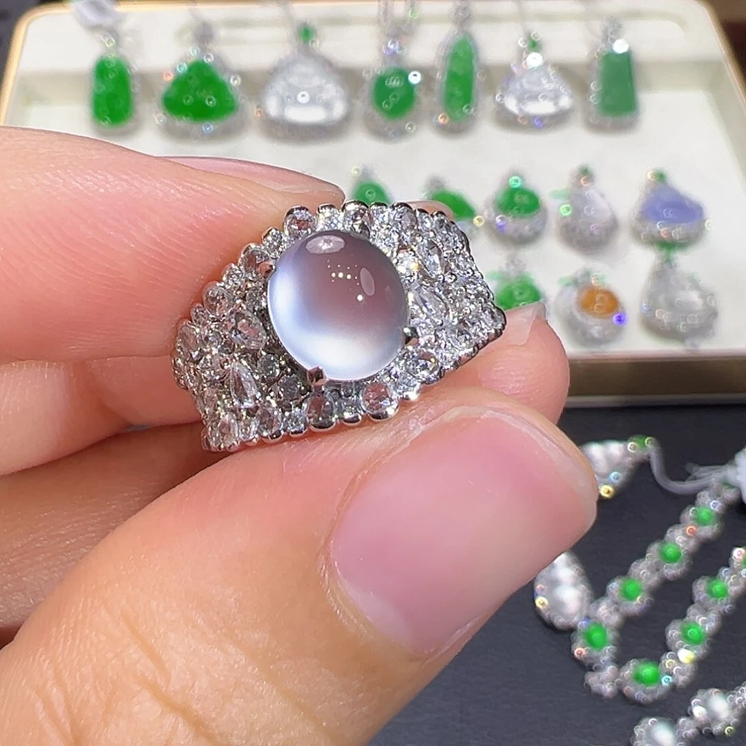 翡翠18K金镶嵌戒指