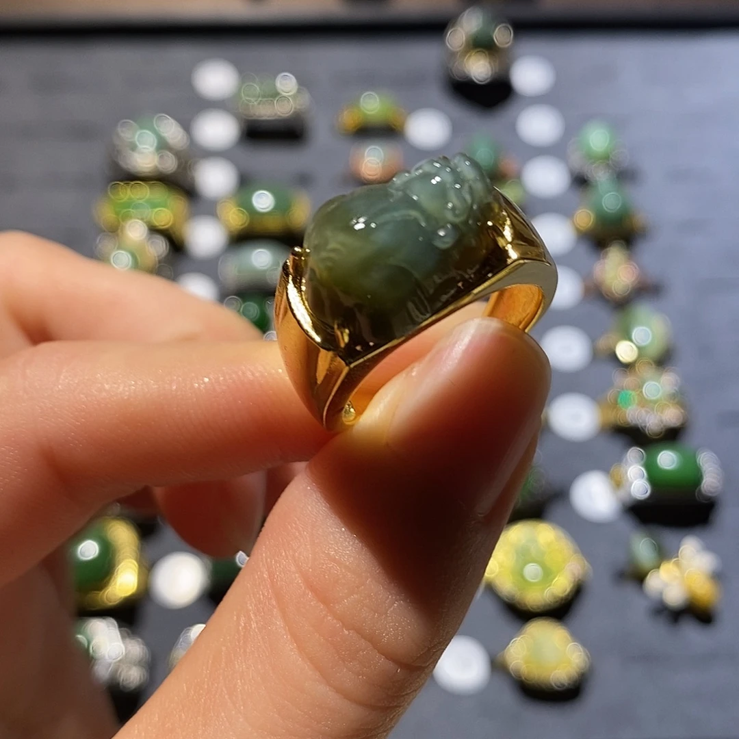 和田玉未镶嵌戒指