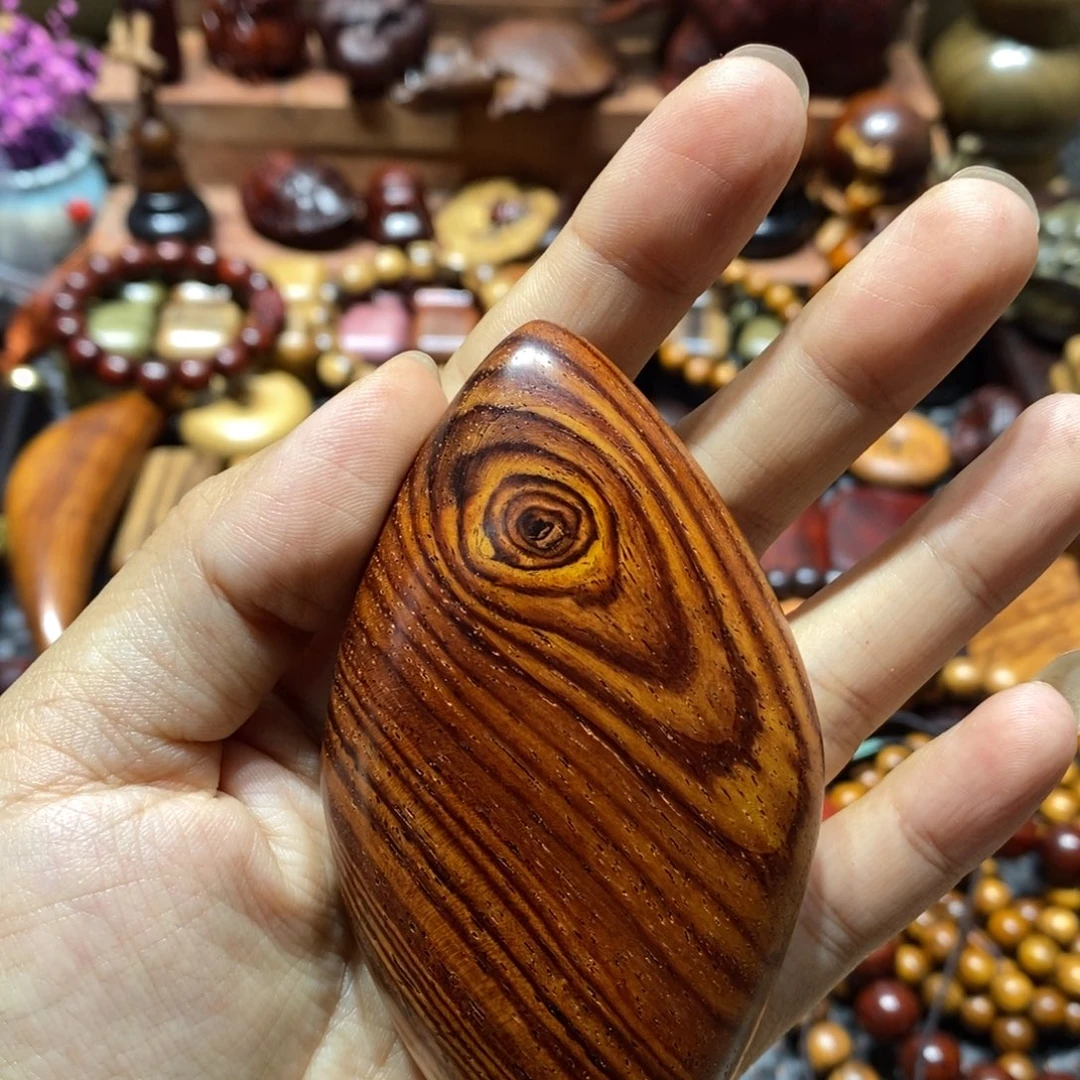 娟***子微凹黄檀（南美大红酸枝）木