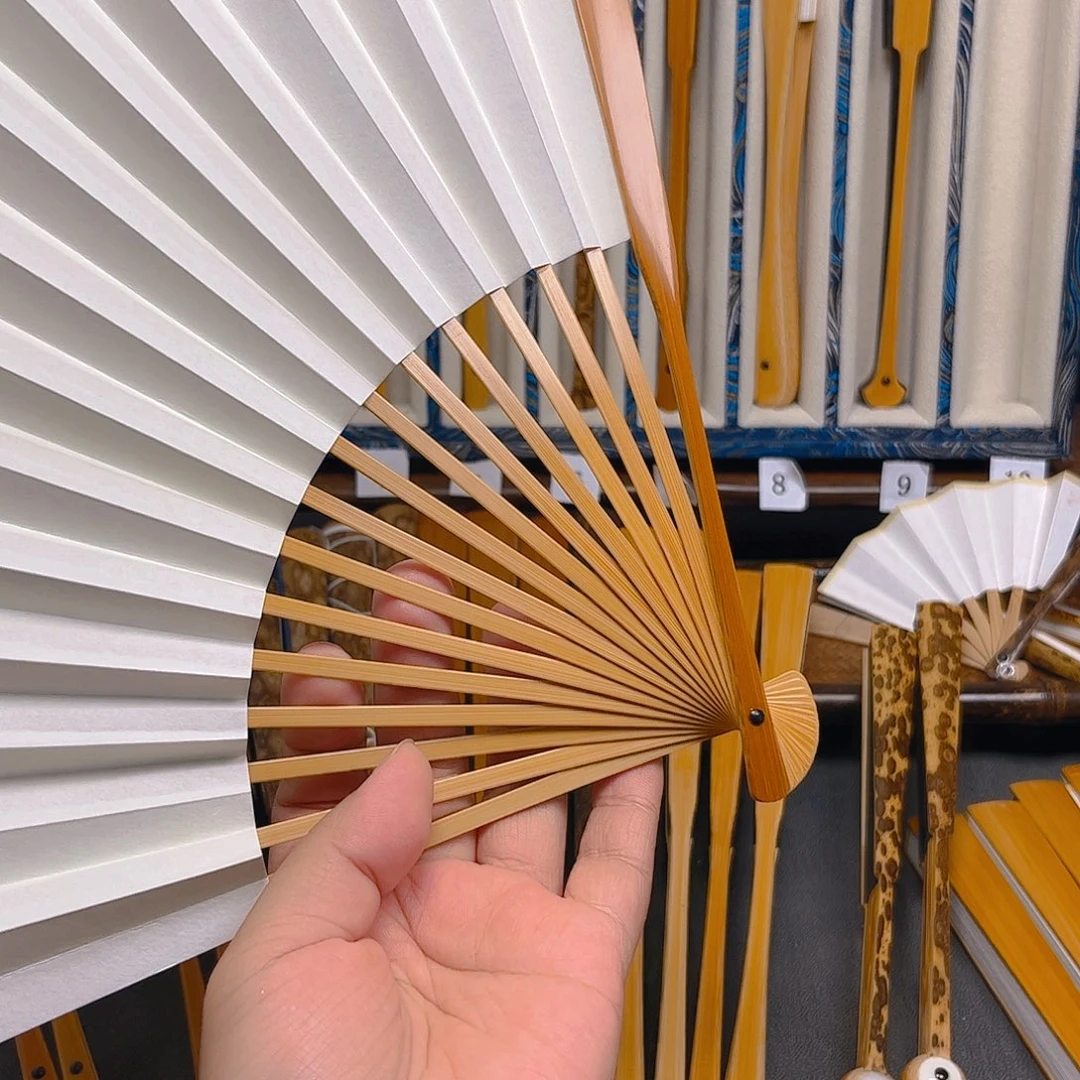扇子8寸16方大骨老料折扇