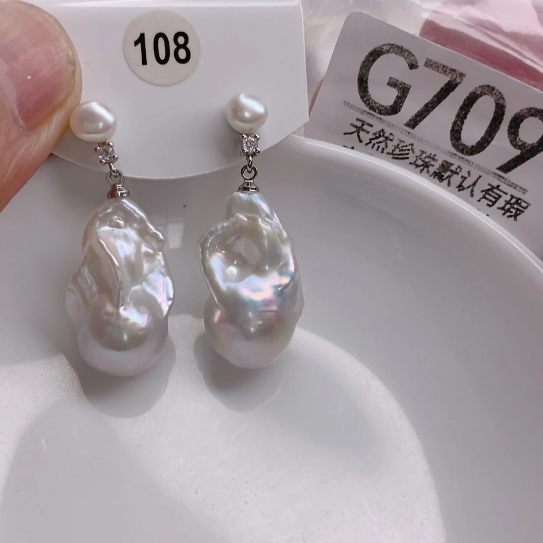 伊***r颈饰未镶嵌淡水珍珠