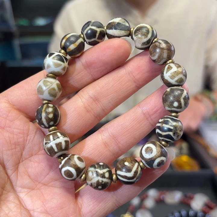 琉璃颈饰琉璃单珠