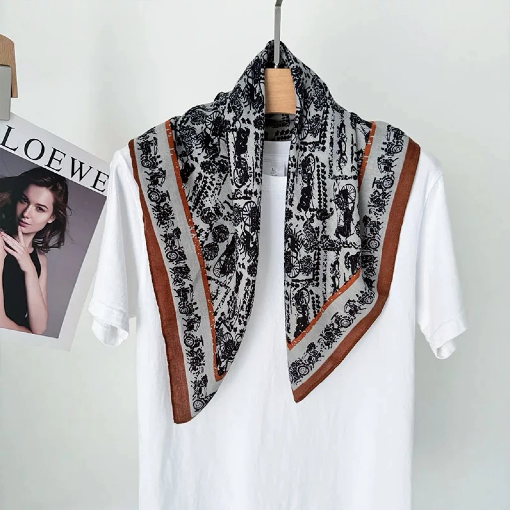 【橙边马车】棉质70*70尺寸新款时髦丝巾高级文艺复古感马车披肩