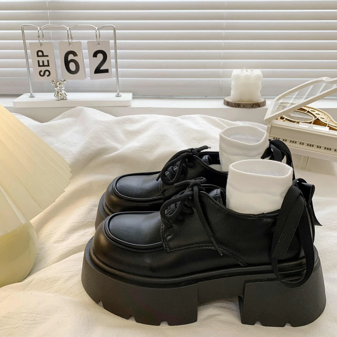 啄木鸟黑色厚底松糕小皮鞋女2025春季英伦风百搭矮子乐增高单鞋