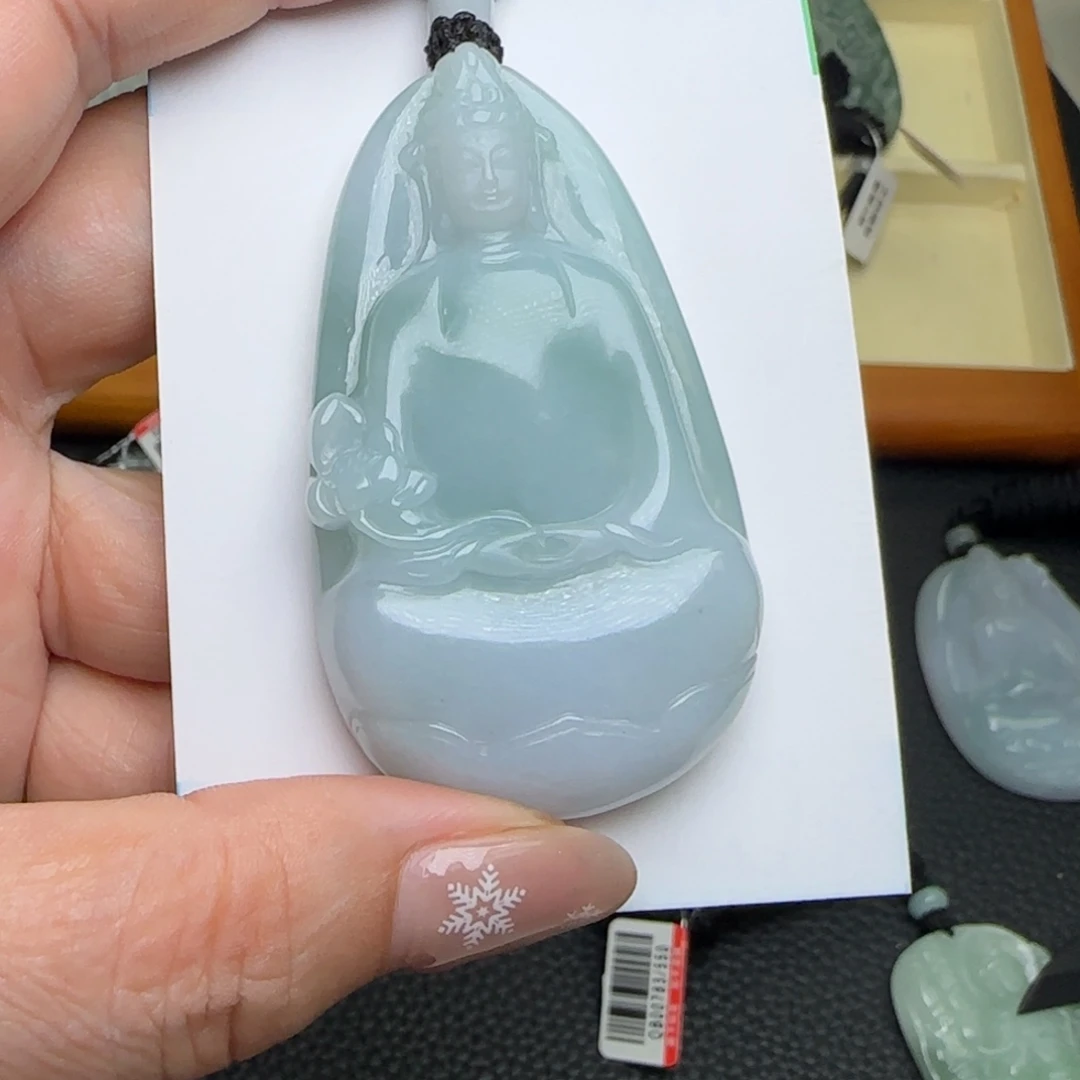 翡翠未镶嵌颈饰